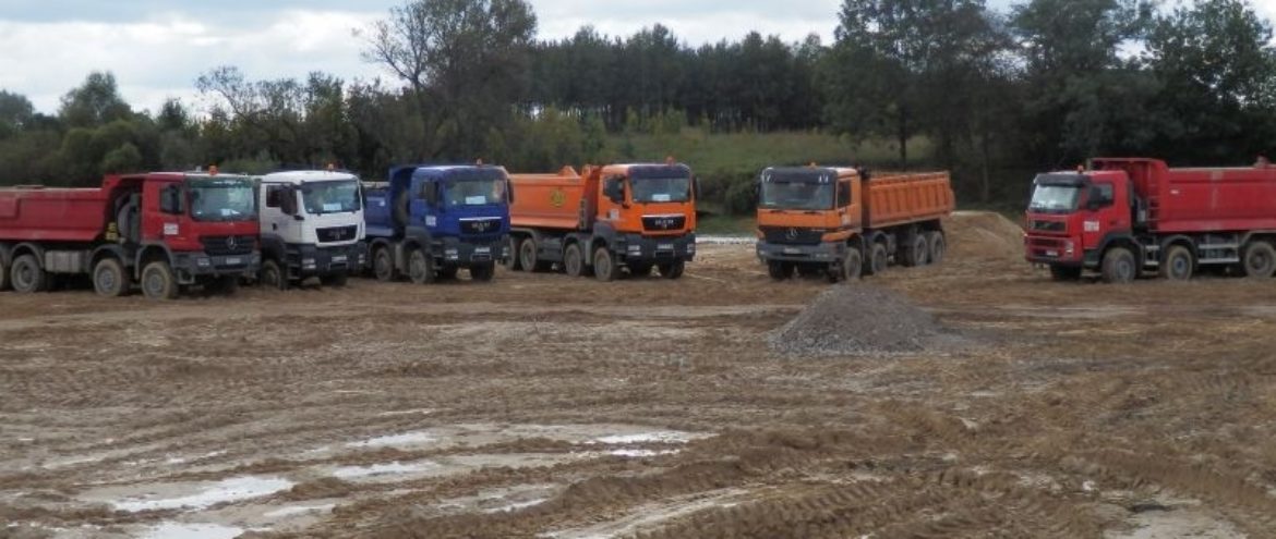 Budowa parkingu buforowego dla samochodów ciężarowych w Dorohusku